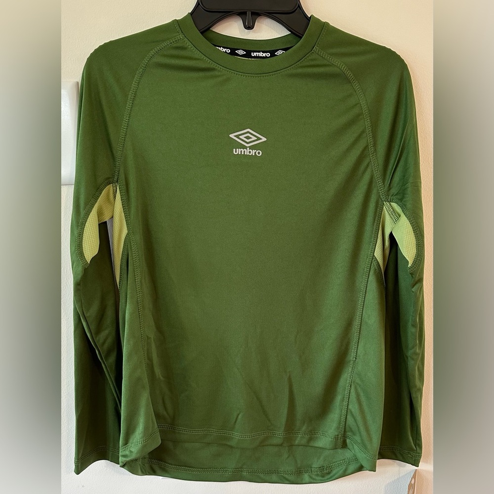 Umbro Boys Herb Bay Leaf Long Sleeve Athletic Crew Neck Shirt NWT Various Sizes